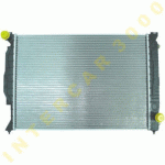 РАДИАТОР ВОДЕН 632x449x30 2.5TDi(AFB/AKE/AKN) -01/2.5TDi(AKE/AYM/BCZ/BDG/BDH/BFC)01- МЕХАНИЧНА СКОРОСТНА КУТИЯ +/- A/C (NISS.60422) AUDI A6 98-04 